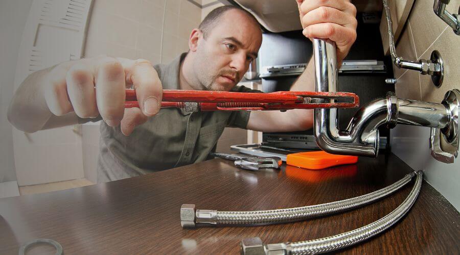 Professional emergency plumbing in Yawkey, WV